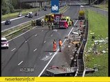 A15 bij Hendrik-Ido-Ambacht dicht na ongeval