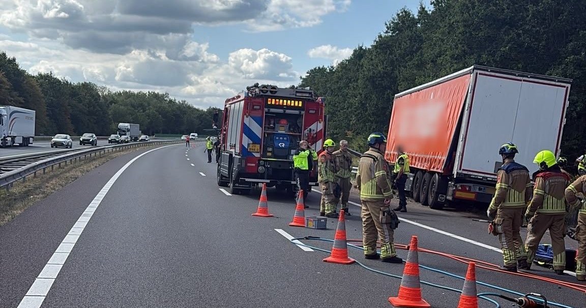 A2 bij Weert-Noord dicht door een ongeval