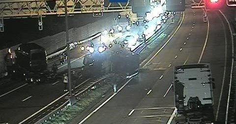 A2 bij Born in beide richtingen dicht na ongeval