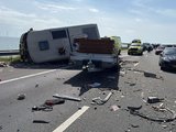 Afsluitdijk (A7) richting Leeuwarden dicht door ongeval