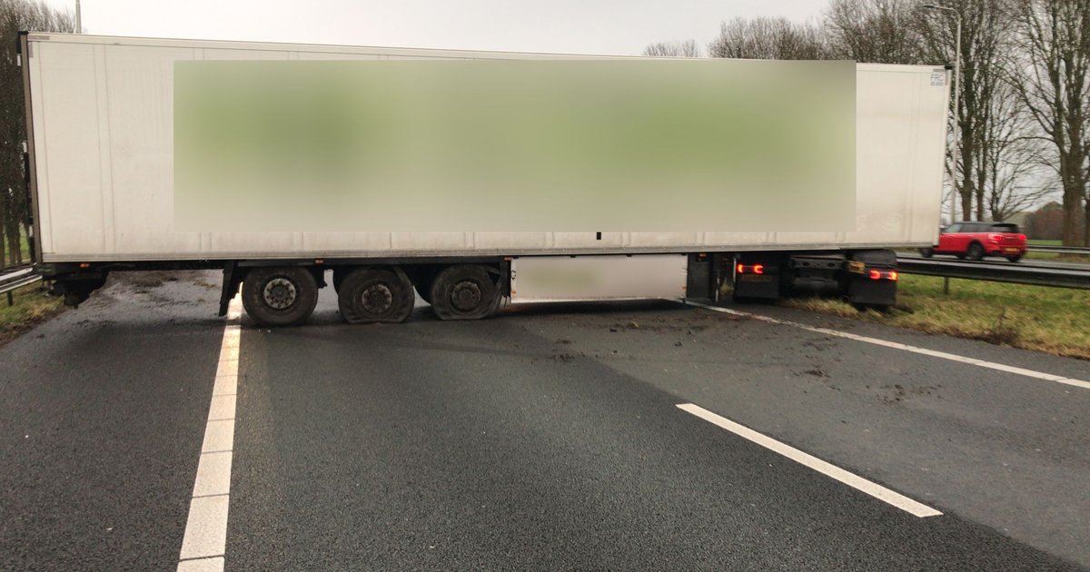 A7 dicht na ongeval bij Avenhorn