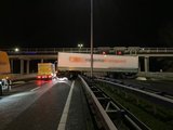 Ongeval met vrachtwagen: A28 bij knooppunt Hattemerbroek dicht